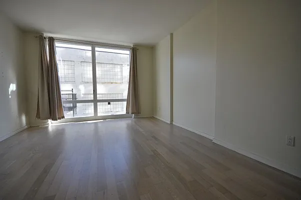 Rented by REAL New York | media 19