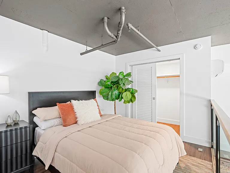 388 Beale — Photo 8
