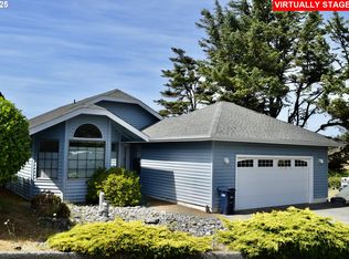 30436 Driftwood Dr, Gold Beach, OR 97444