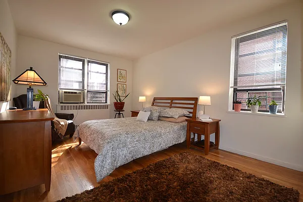 Rented by Silverstein Collection LLC  | media 29