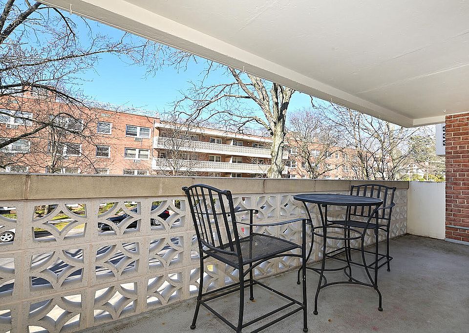 1st image of 45 Hill Park Ave APT 2E