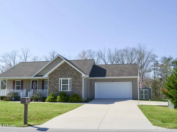 289 Deerfield Rd, Crossville, TN 38555