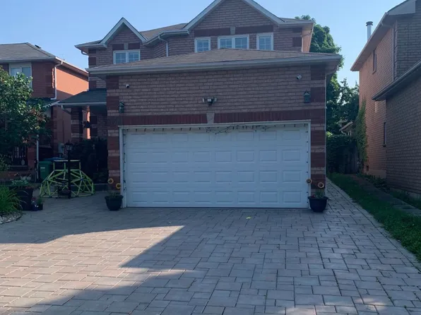 904 Drysdale Dr, Mississauga, ON L5V 1X6