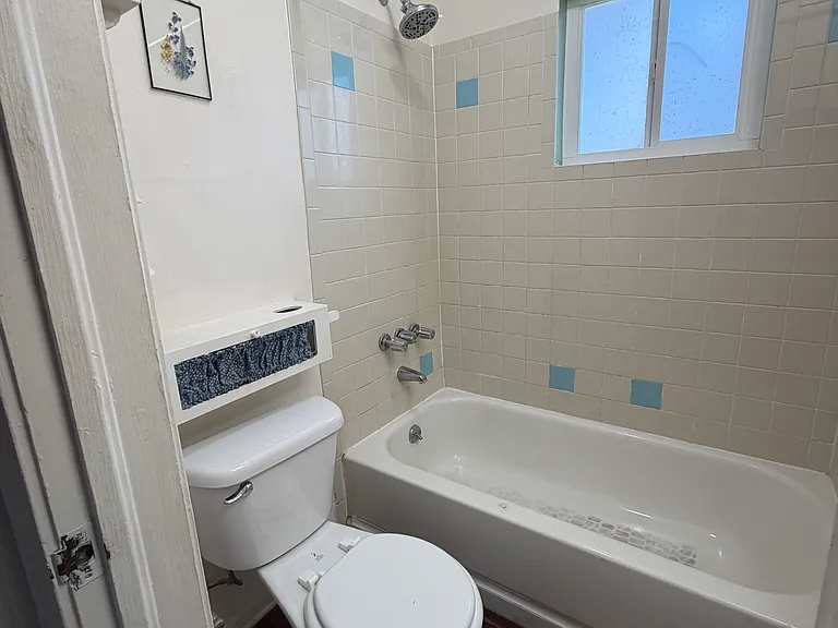1027 NW 4th St #B — Photo 16