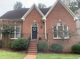 1605 Canterbury Cir, Birmingham, AL 35243