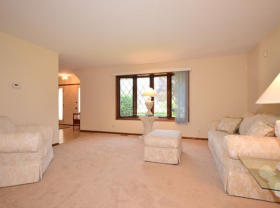 4th image of 761 Plentywood Ln