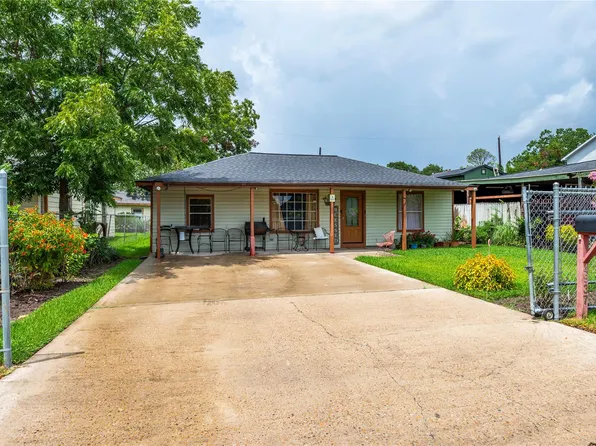 4937 Bataan Rd, Houston, TX 77033