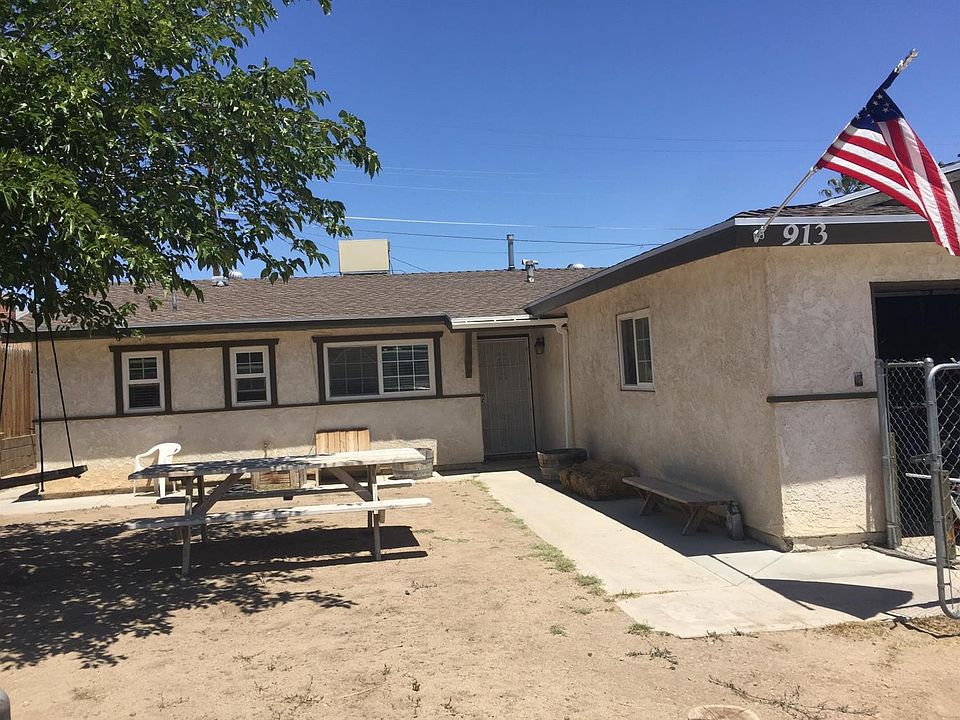 1st image of 913 Las Amigas Dr