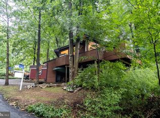 8411 Haire St, Manassas, VA 20112