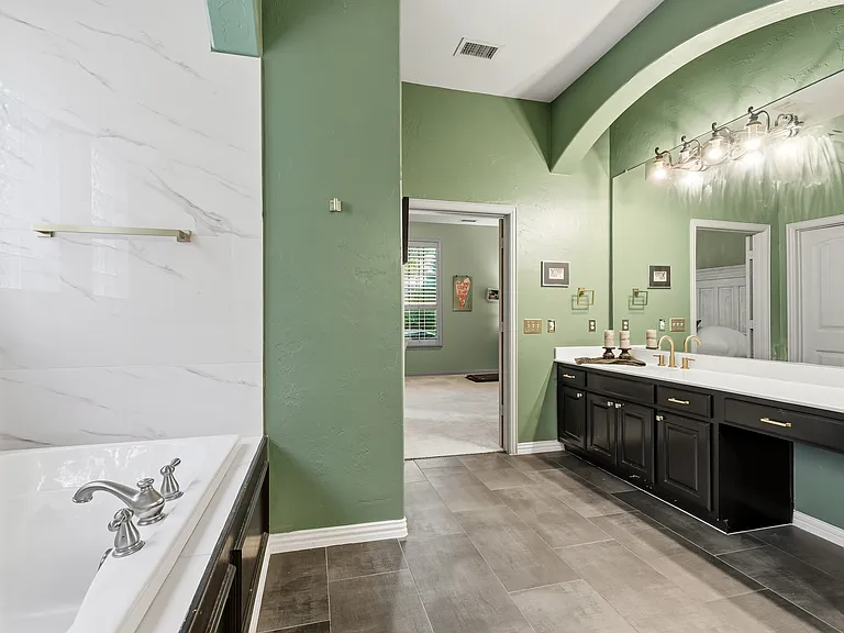 2948 Clearfork Trl — Photo 17