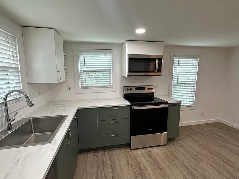 2232 W Rosedale St S #100 — Photo 7