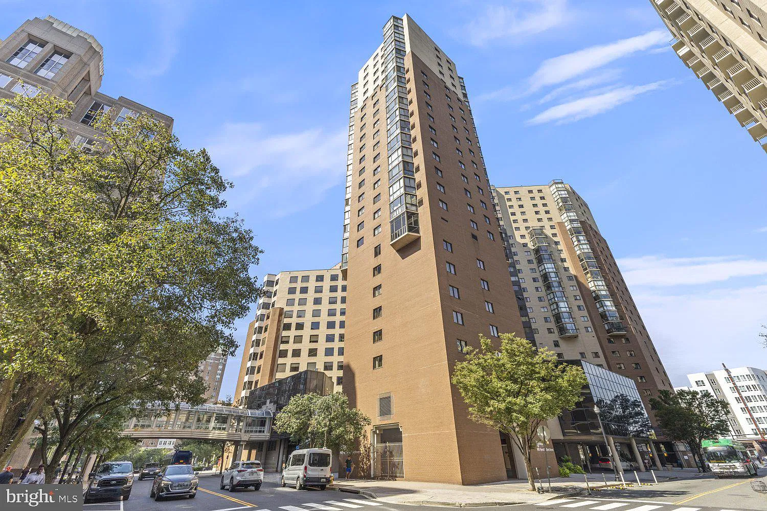 900 N Stafford St — Photo 1