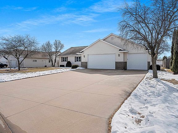 4th image of 3133 Selma Ct