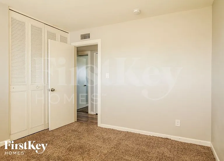 3602 W North Ln — Photo 11