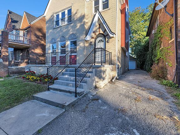 5th image of 4218 Cortland St