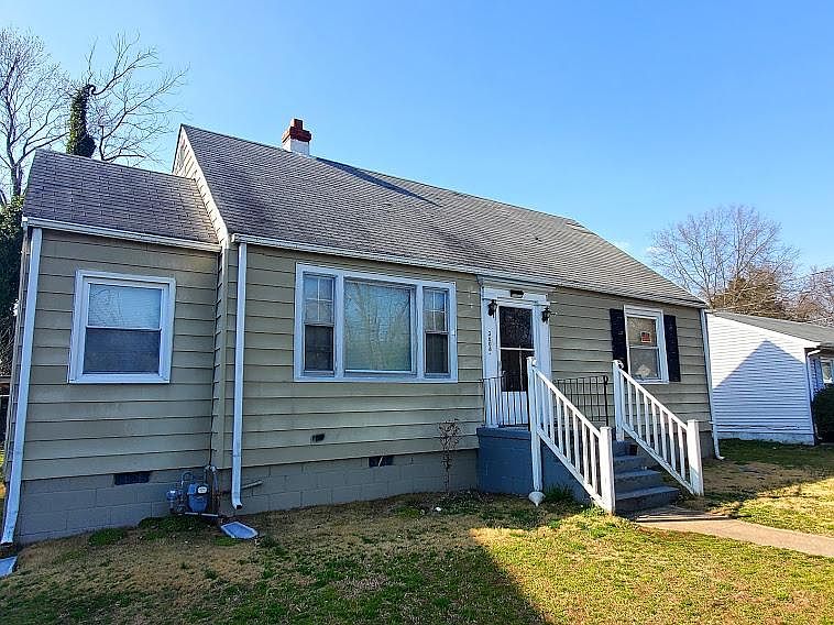 2nd image of 3606 Pemberton Ave