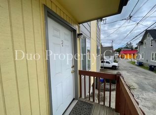 1526 Willamette Aly APT 2, Eugene, OR 97401