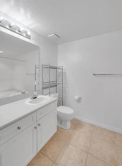 557 SE Prescott Pl — Photo 12