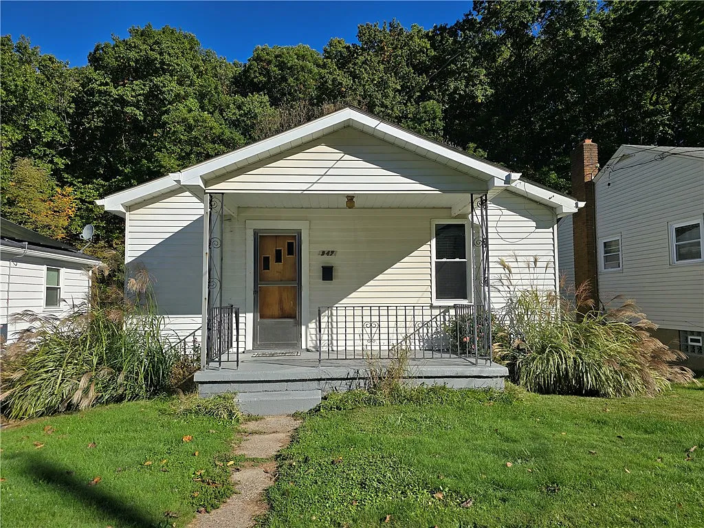2 bed, 672 sqft, $1,100 — Photo 1