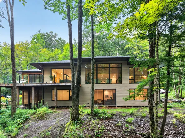 1267 Dawson Rd, Muskoka Lakes, ON P0B 1M0
