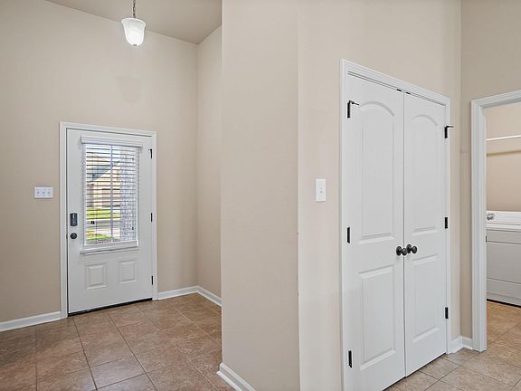 3rd image of 15645 Heartstone Dr