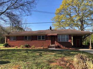 1129 Travis Rd, Anderson, SC 29626