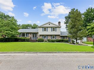 1017 Taylor Ln, Colonial Heights, VA 23834