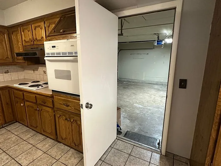 312 S Avery Dr — Photo 24