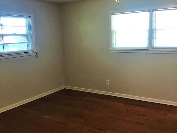 5th image of 4311 49th St