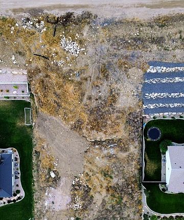 2nd image of 1186 W Caribou Ct