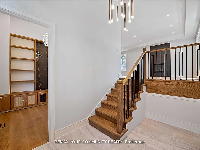 116 Park Home Ave — Photo 3