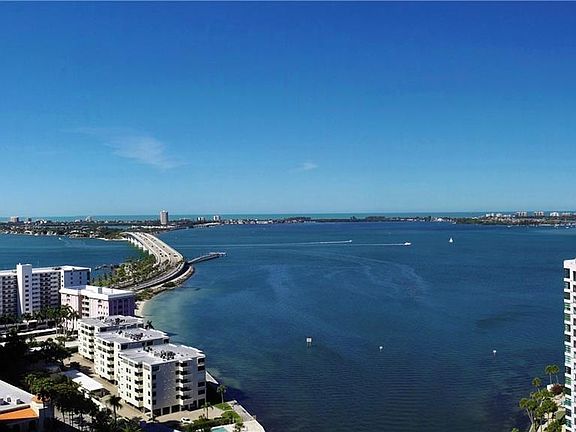 2nd image of 200 Quay Cmns Penthouse 1903