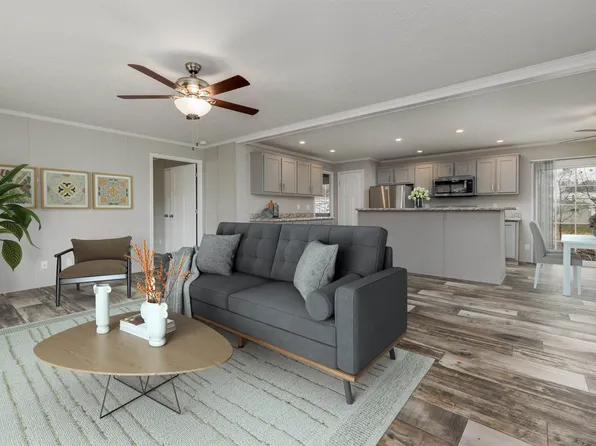 40 School Street, Canaan, NH 03741