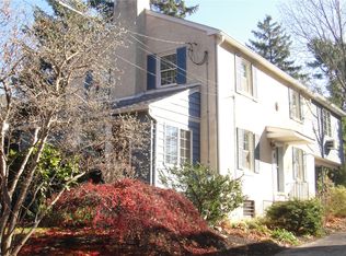 8 Arthur Rd, Bryn Mawr, PA 19010