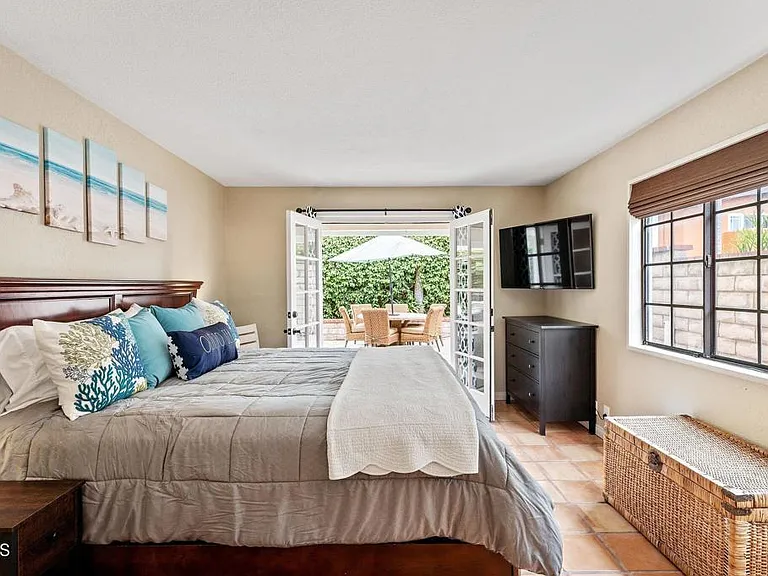 4850 Amalfi Way — Photo 20