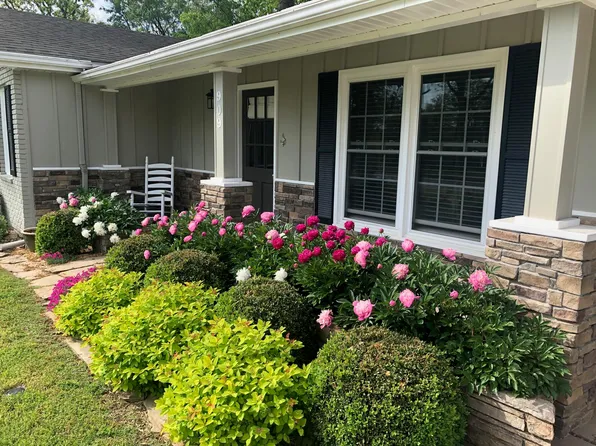 909 Cliff Drive, Branson, MO 65616