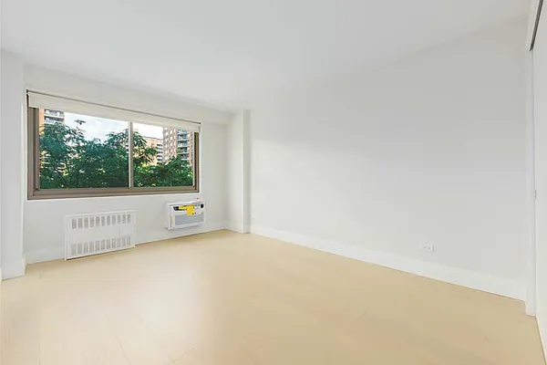 Rented by A&E Real Estate Management | media 9