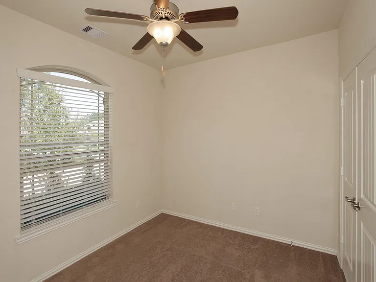 15 Sawbridge Cir — Photo 16