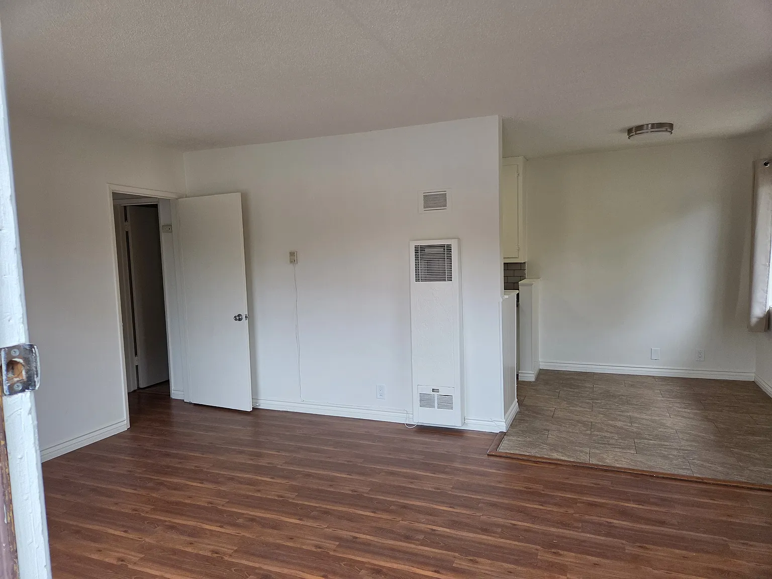 2 bed, 750 sqft, $2,450 — Photo 3