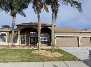 1537 Deerbourne Dr, Zephyrhills, FL 33543