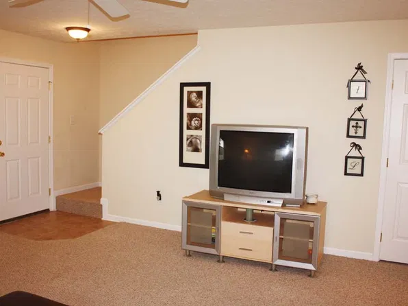 8127 Grant Park Ave, Blacklick, OH 43004