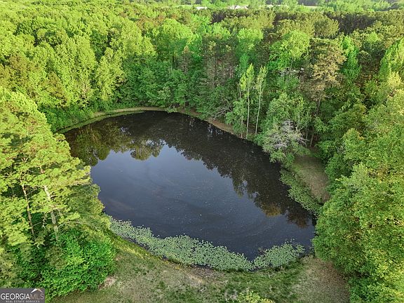 3rd image of 143 Cedar Creek Rd