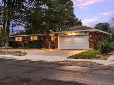2824 Las Cruces St NE, Albuquerque, NM, 87110