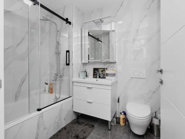 15 West End Avenue image 20 of 33