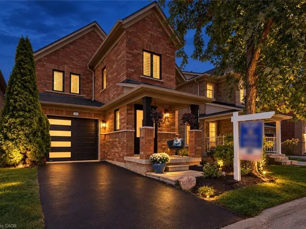 2294 Seton Cres, Burlington, ON L7L 6Y4