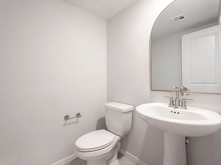 11620 Desert Hollow Ave — Photo 15