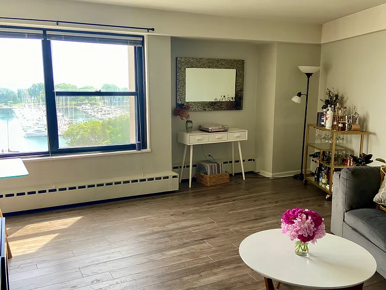 3410 N Lake Shore Dr #8F — Photo 22