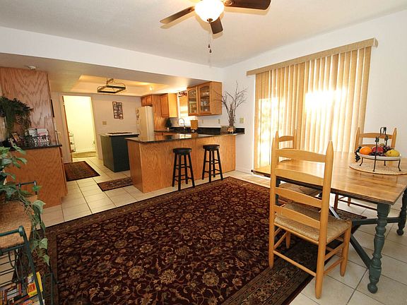 Kitchen & Dining room