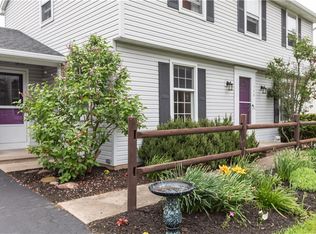 798 Somerset Dr, Webster, NY 14580