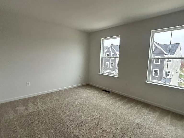 20 Meredith Way — Photo 14